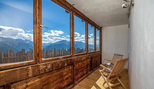 Studio Apartment "Oberköbenhof Tal" with Mountain View, Shared Terrace & Wi-Fi