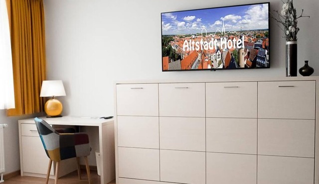 Studio Apartment - Old Town Apartments