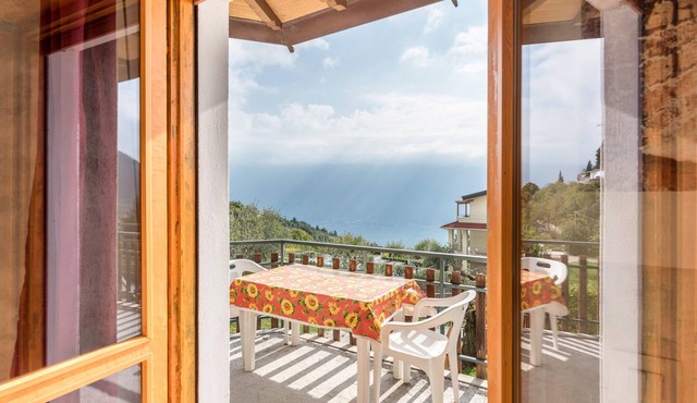 Studio Apartment Olivo Casa Demonti with Mountain View, Pool, Terrace & Wi-Fi