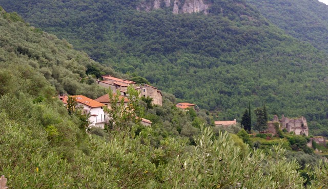 Studio Apartment Profumo di Lavanda Verde with Mountain View & Wi-Fi