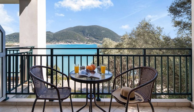 Studio Apartment "Smart Lilly Studio 3" with Balcony, A/C & Wi-Fi
