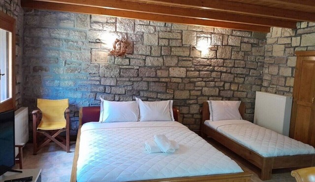 Studio Apartment "Tsarouxi Village 2" with Mountain View, Private Terrace & Wi-Fi