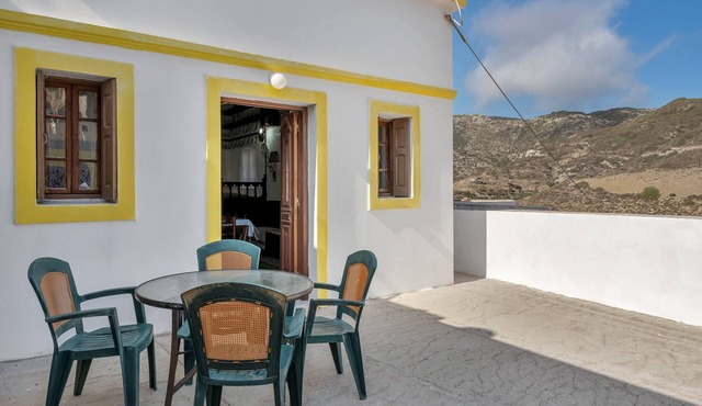 Studio Apartment 'Villa Houvarda' with Mountain View, Private Terrace and Wi-Fi