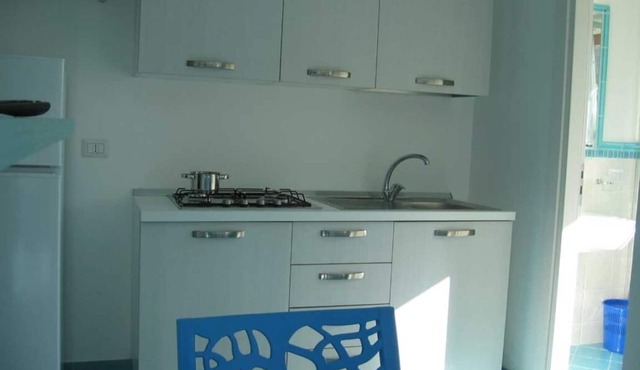 Studio apartment with bathroom with sea view on the tourist port of Pisciotta