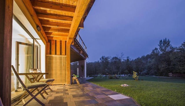 Studio Apartment with garden view