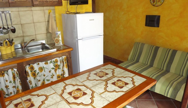 Studio apartments in the countryside in Porto Torres "Domos de L'Appiu"