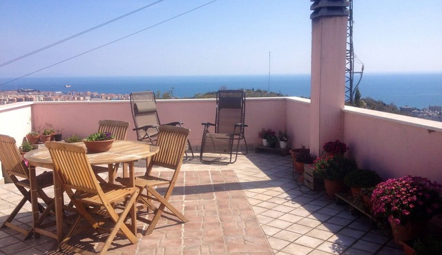 Studio 'Arcobaleno' with Sea View Balcony, Wi-Fi and Air Conditioning