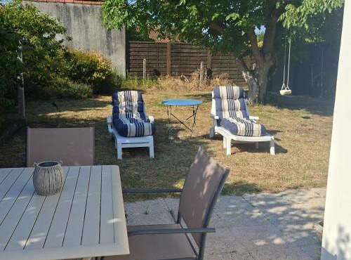 Studio au calme sur jardin