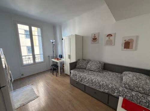 Studio aux portes de Paris