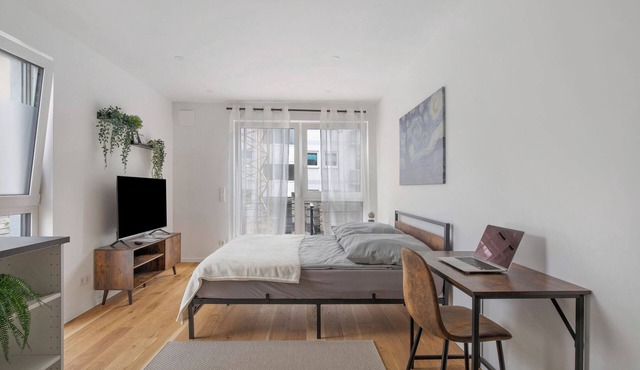 Studio 'Ay Homes 08' with Balcony and Wi-Fi
