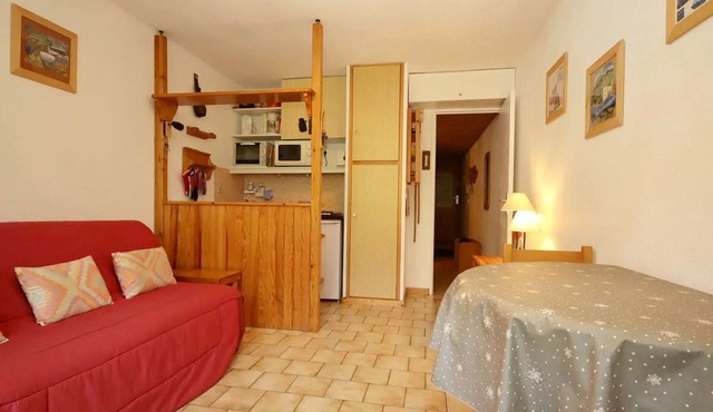 Studio cabin for 4 near cable cars, pets allowed parking