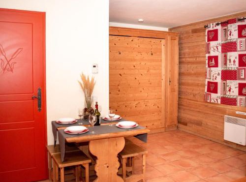 Studio cabine avec balcon et parking, 6 personnes, Praloup 1500 - FR-1-504-124