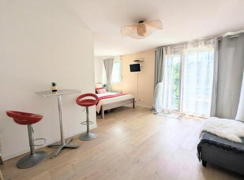 Studio Calme centre ville proche tramway