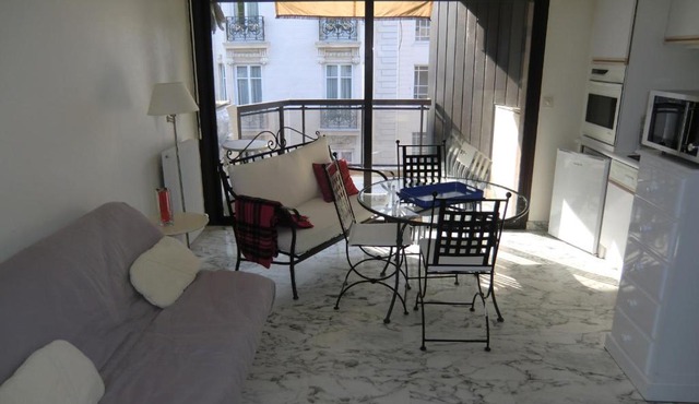 Studio Cannes, 1 pièce, 4 personnes - FR-1-470-23