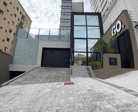 Studio central com lazer e spa