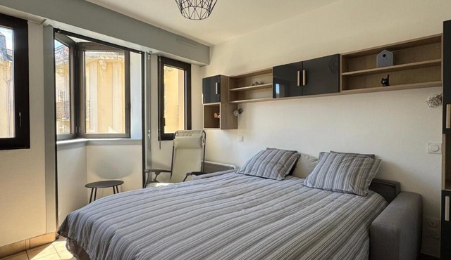 Studio Centre-Ville Aix-les-Bains avec Parking et Animaux Acceptés - FR-1-555-20