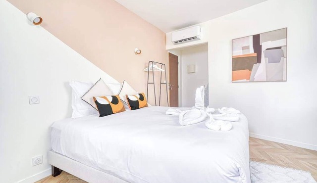 Studio climatisé au calme - proche Batignolles