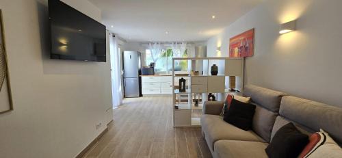 Studio climatisé de 26m2 à 200 mètres de la plage