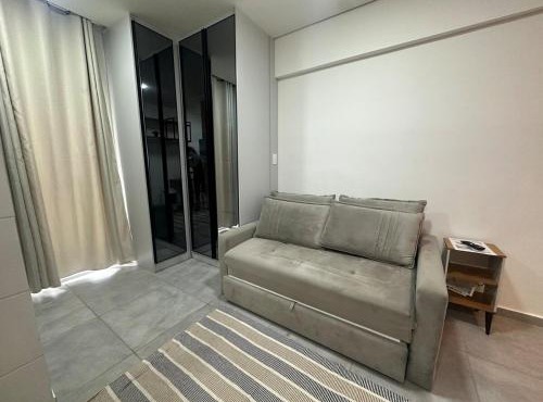 Studio com piscina e academia