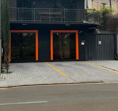 Studio com quarto e banheiro em frente ao Parque do Lago Acomoda até 2 pessoas 1 cama