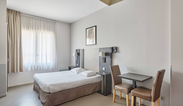 Studio confortable et lumineux