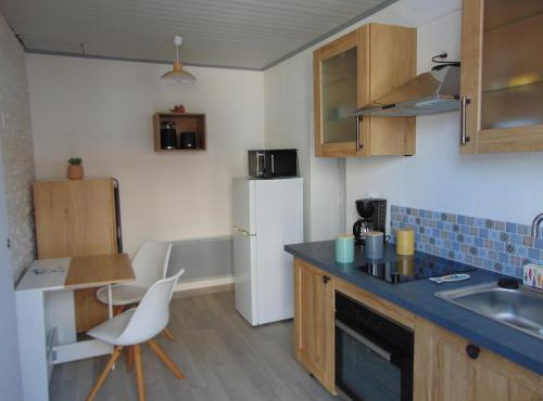 Studio cosy a deux pas de l ocean et du marche