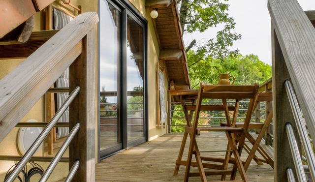 Studio cosy perché dans les arbres au coeur du Périgord proche Sarlat
