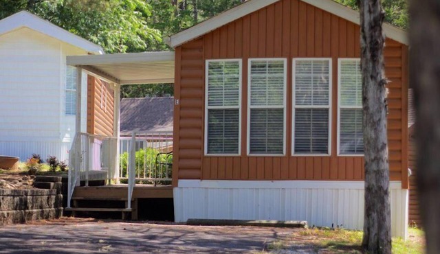 Studio Cottage near Dollywood | Sleeps 4
