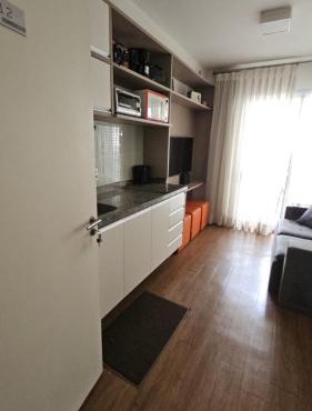 Studio de Bom Gosto, em Condomínio de Alto Padrão