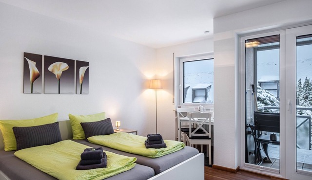Studio 'Schwarzwaldblick F with Pool App 3' with Balcony and Wi-Fi