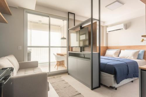 Studio Decorado Moderno ao lado Metrô Giovanni com Varanda - Acomoda até 4 pessoas