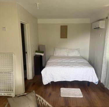 Studio Flat