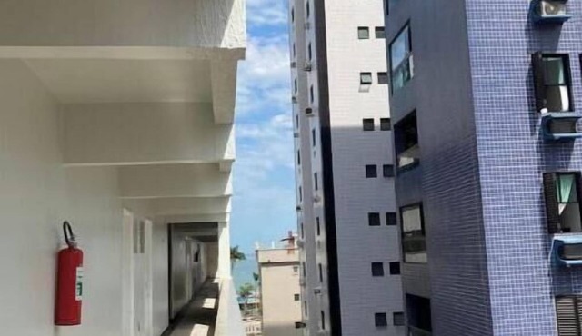 Studio flat near the beach with parking