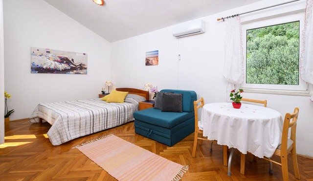 Studio flat with balcony Igrane, Makarska (AS-25288-a)