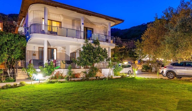 Studio Flat with Magnificent View in Marmaris