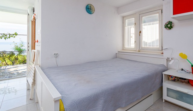 Studio flat with terrace and sea view Klenovica, Novi Vinodolski (AS-5530-a)