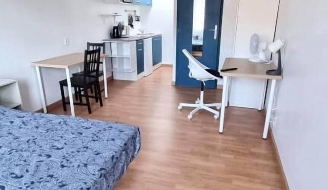 Studio for 2 people on the ground floor with terrace and parking space