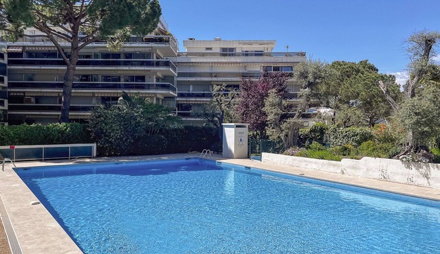 Studio for 4 people, fully equipped, luxury residence, summer swimming pool, all on foot
