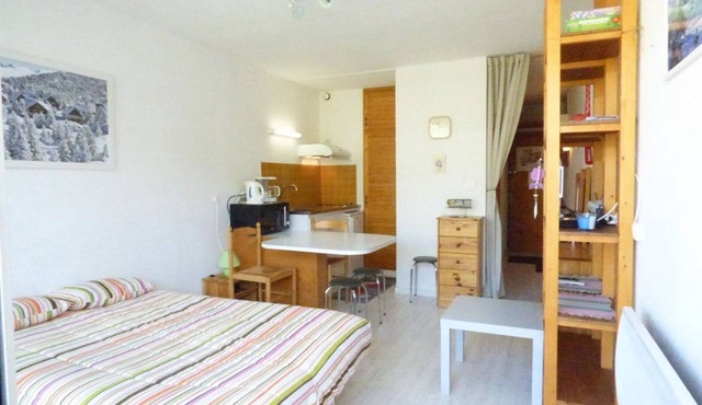 Studio for 4 with balcony, at the foot of the slopes, free parking, elevator