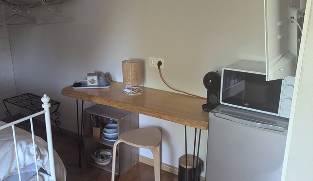 Studio for business travellers, Monday to Friday