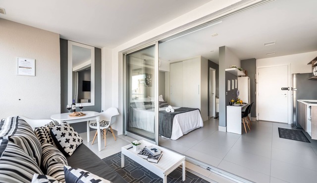 Studio High standard, modern and cozy in the heart of Brooklin.