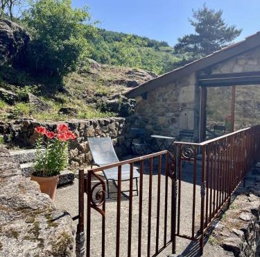 Studio indépendant en pleine nature, 2 pièces et sdb