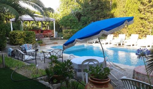 Studio indépendant en villa Calme, Jardins et Piscine à 5 min de la Mer