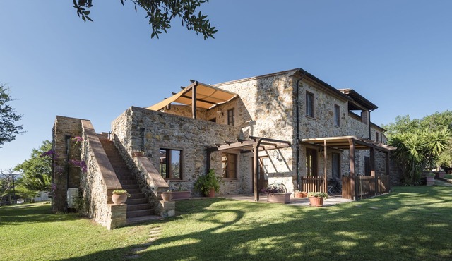 Studio apartment in farmhouse pool, nature and relaxation