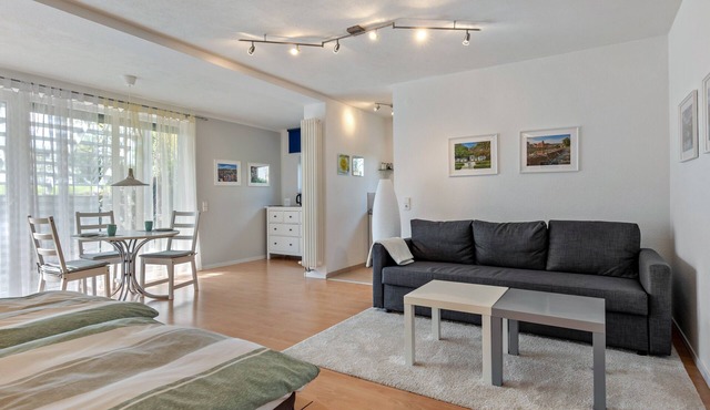 Studio 'Jagst' with Shared Terrace and Wi-Fi