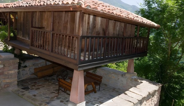 Studio 'La Panera D'Abaxo' with Mountain Views