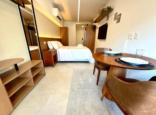 Studio Leblon - Modern with pool and gym.