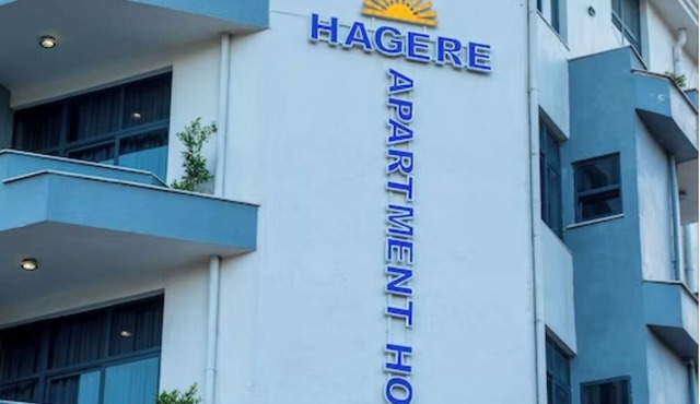 Studio - Located 5 minutes away from the Airport.