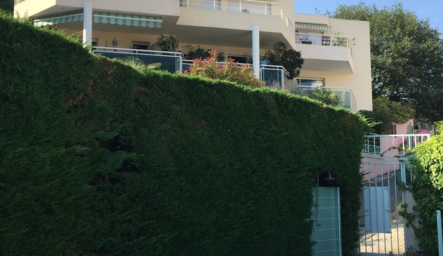 Studio magical view, swimming pool and private parking.
