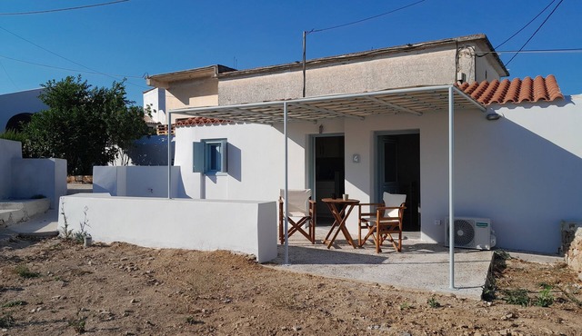 STUDIO MAIRAS ARCH HOUSES